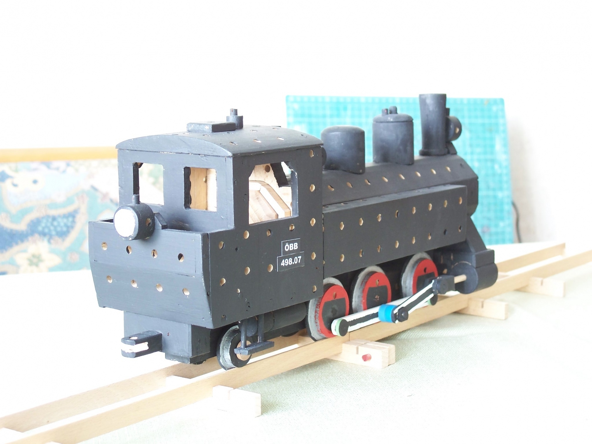 Dampf-Lok 498 mit Kohlenbunker