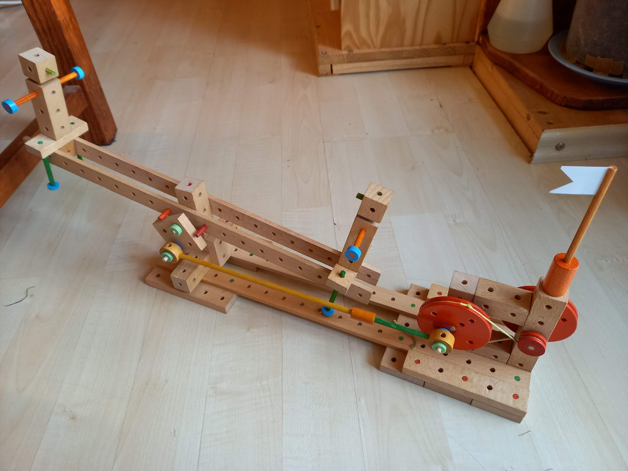 Matador 2 30s Vorlage 235 Schaukelnde Männchen a.jpg