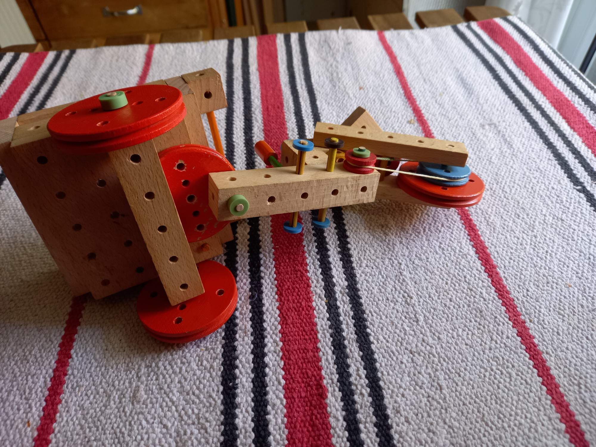 Matador 2 30s Vorlage 246 Dreirad-Auto b.jpg