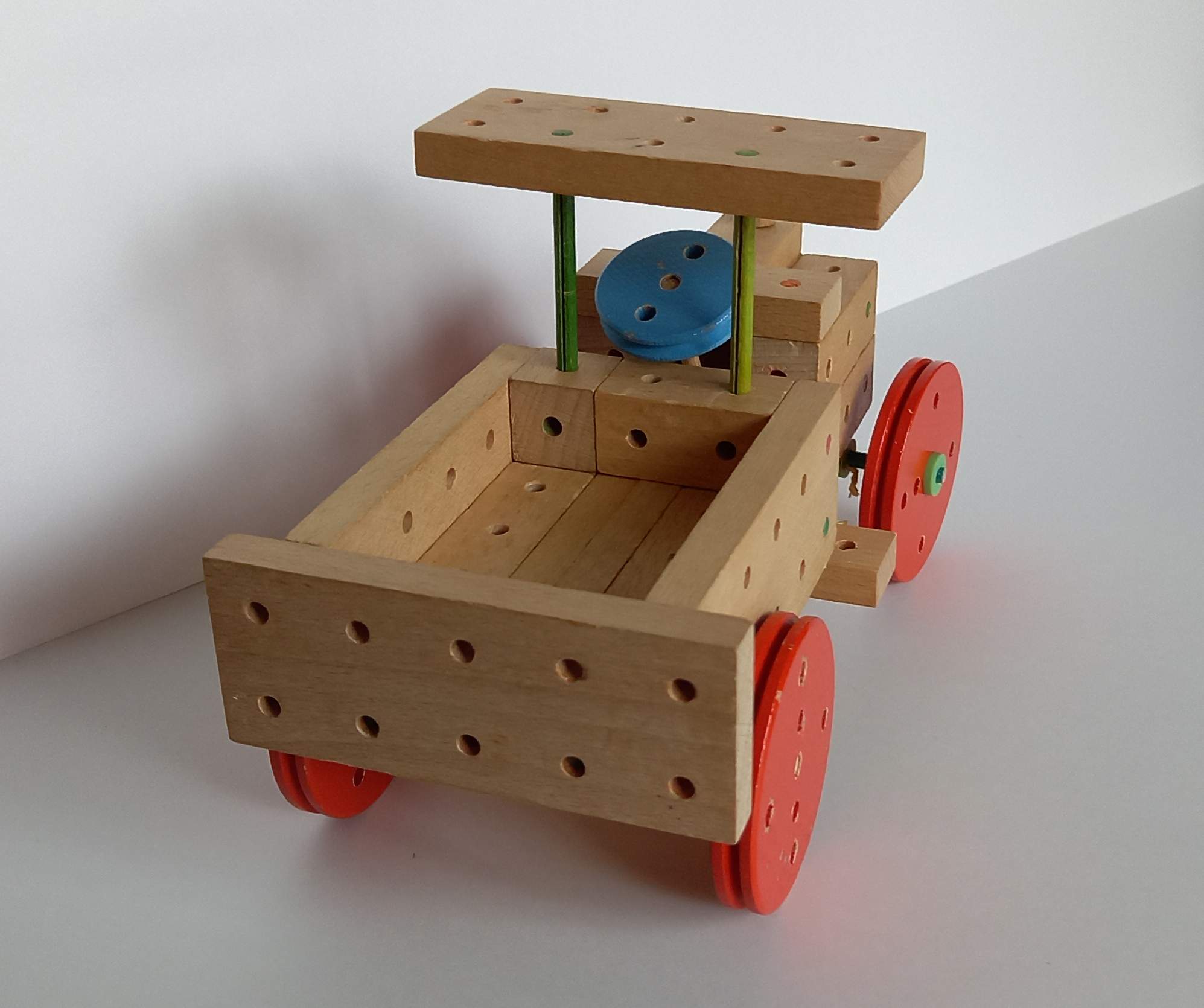 Matador 3 28 Vorlage 302 Automobil 1 d.jpg