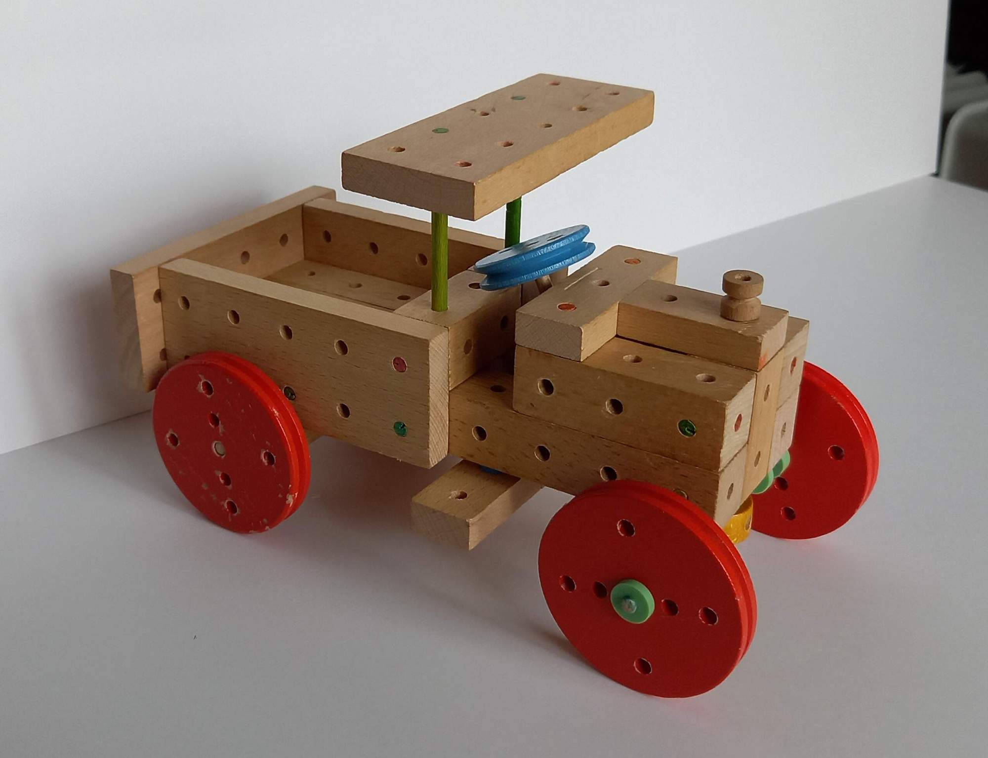 Matador 3 28 Vorlage 302 Automobil 1 c.jpg