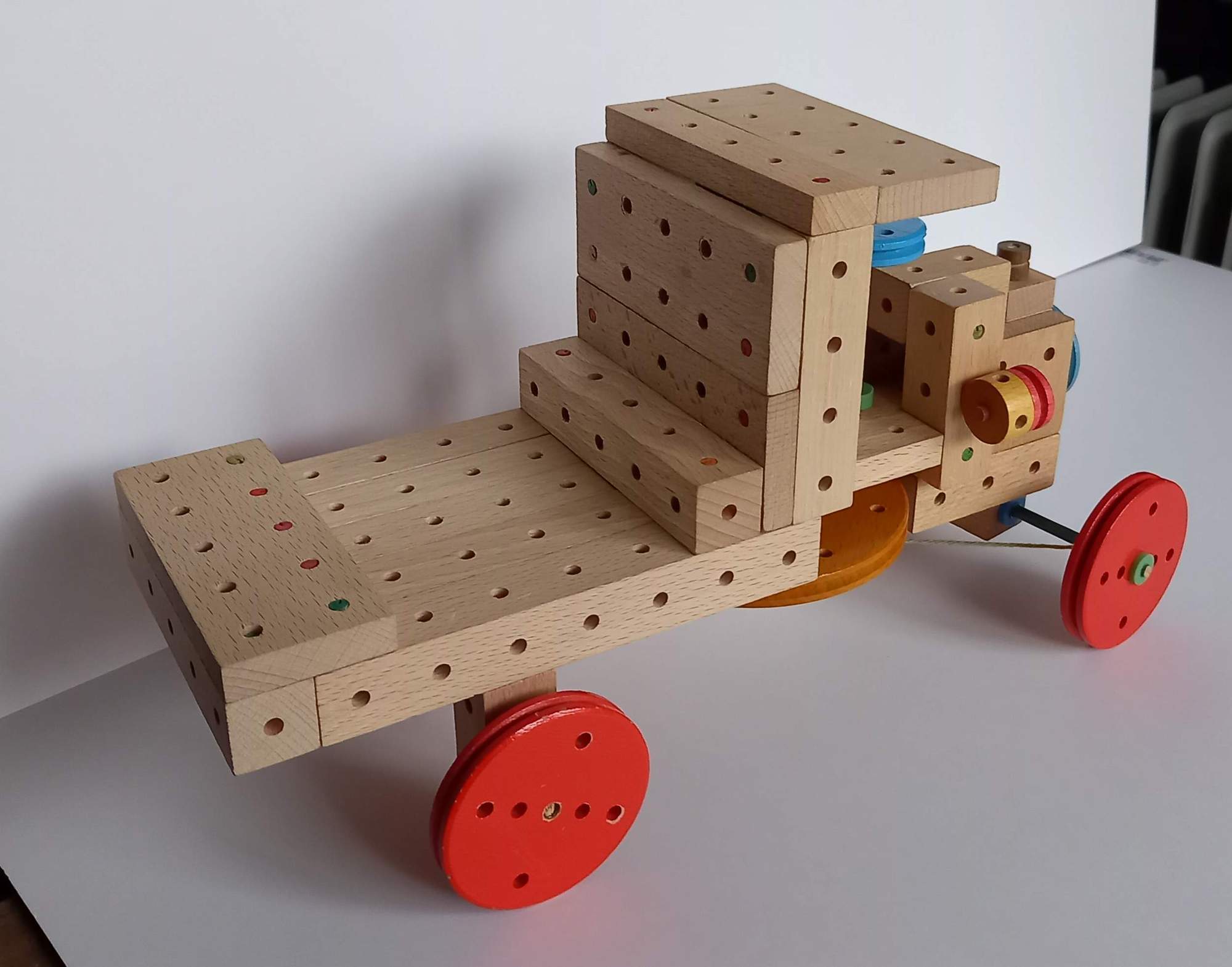 Matador 3 28 Vorlage 303 Automobil 2 e.jpg