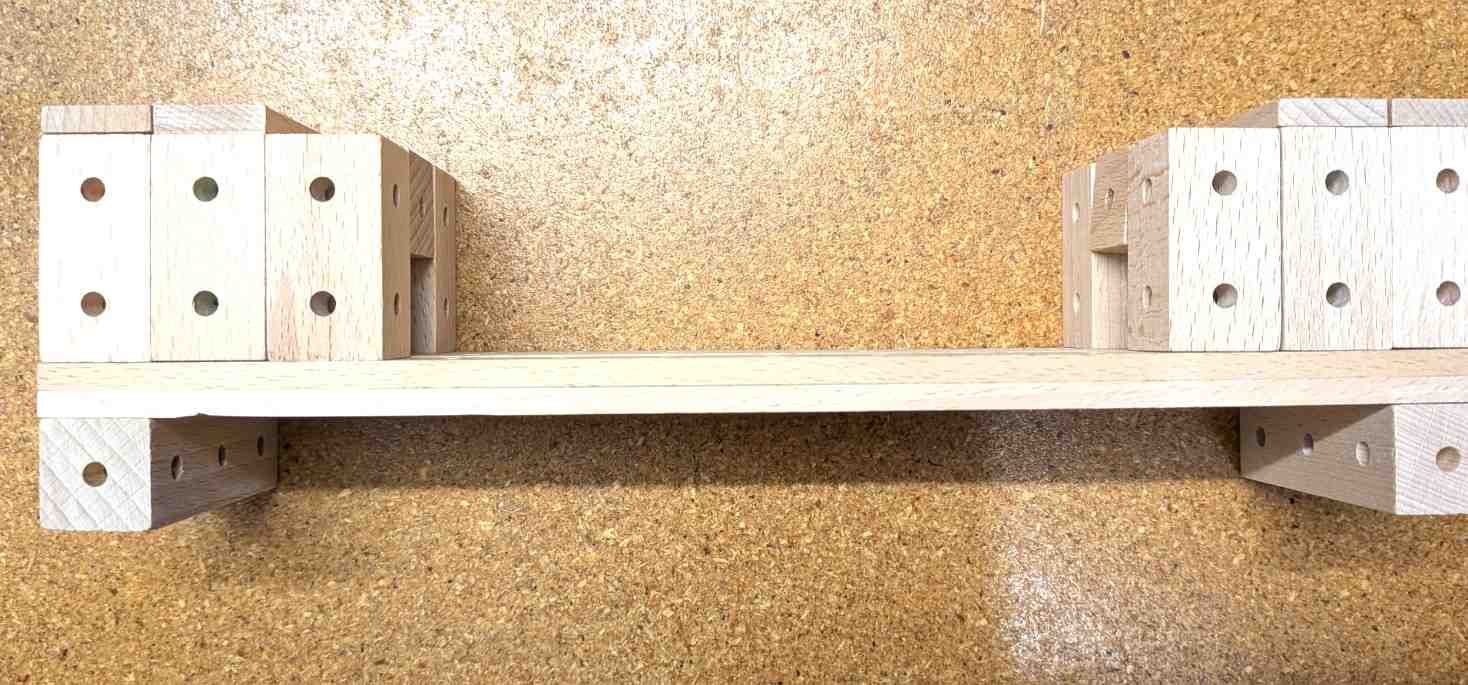 E-Lok III Aufbau (seitlich) (2).jpg