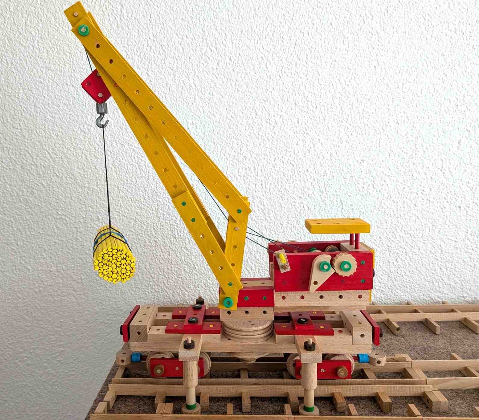 Kranwagen seitlich-von links.jpg