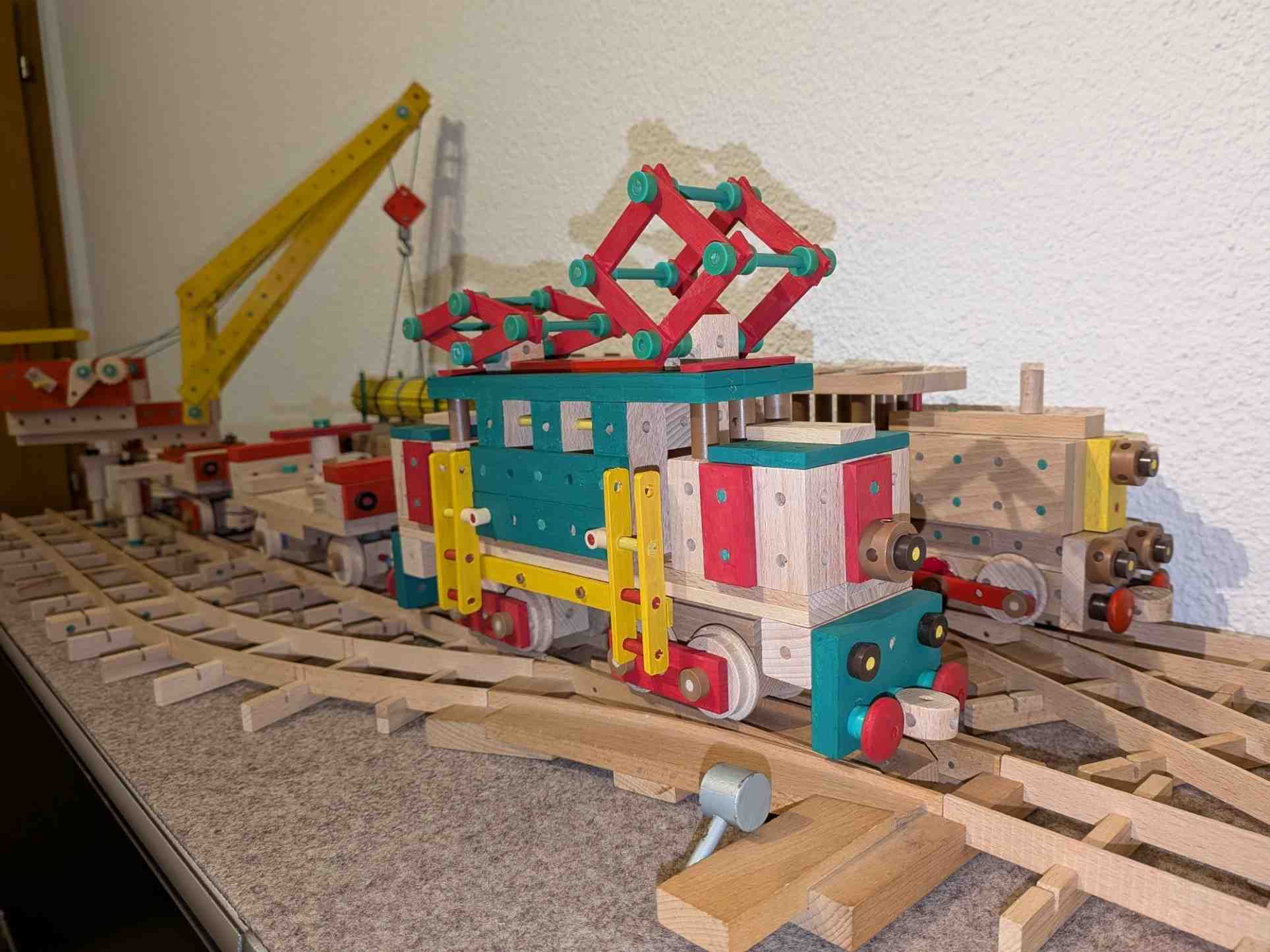 E-Lok III (Holzverlad) (2).jpg