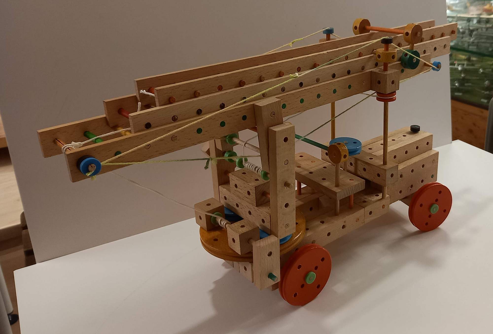 Matador 3 28 Vorlage 340 Feuerwehrleiterauto b.jpg