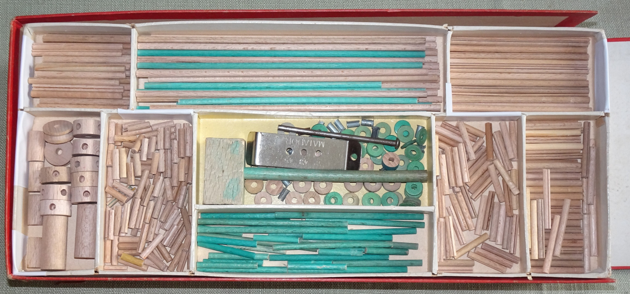 Die 1. Einlage zum 4er-Kasten